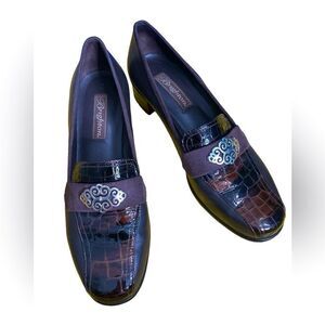 BRIGHTON ARTIST CHOCOLATE CROC LOAFERS SZ 8.5M